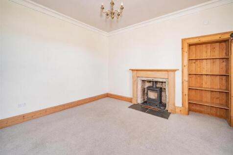 2 Gordon Park Kirriemuir Empty-12.jpg