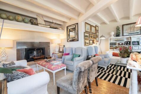 Excellent Villa with spectacular sea views 