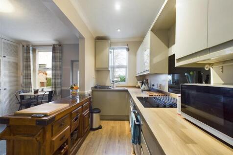 Lovely Modern Kitchen