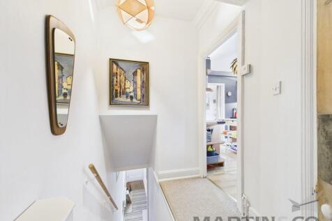Blandford Road, St Albans photo 4