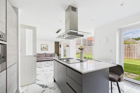 Pavilion Rise - Kitchen (1)