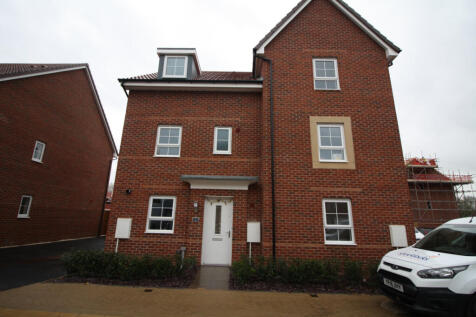 AVAILABLE FOR 2026/2027 ACADEMIC YEAR - NEAR WARW