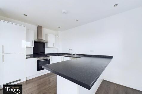 CAM02176G0-PR0474...