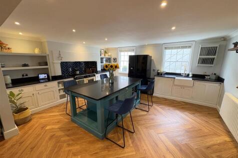 Open Plan Kitchen / Dining Room