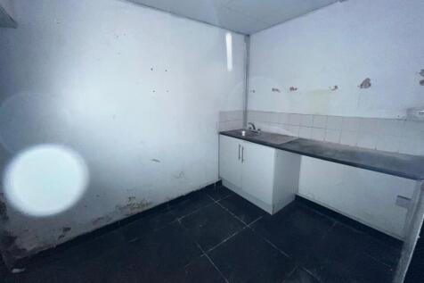 WhatsApp Image 2025-10-22 at 09.03.38_08d76eeb.jpg