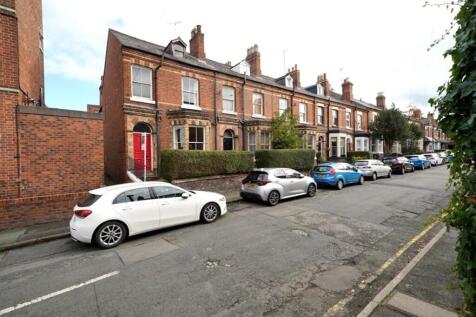 28 Lorne St Front...