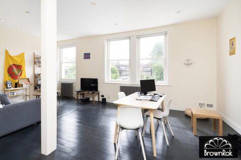 2-bed flat on Priory Terrace, London, £2,725/mo