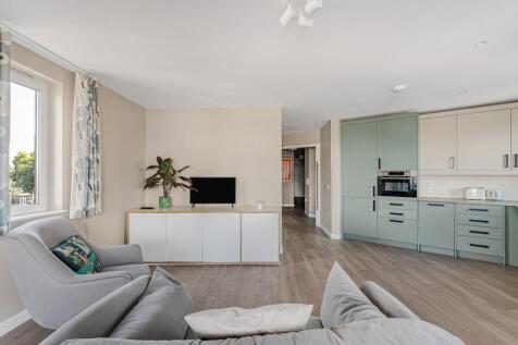 Reception/Kitchen