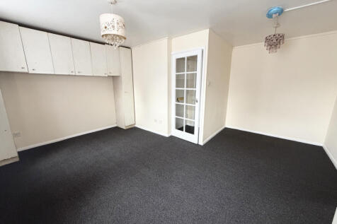 Dunnock Close, N9 photo 5