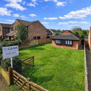 2 Bedroom Detached Bungalow for Sale