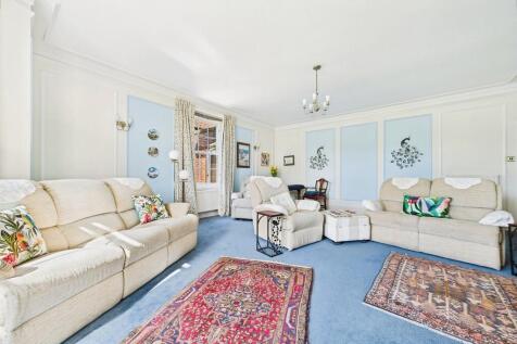 7cfecfc0-CAM01085...