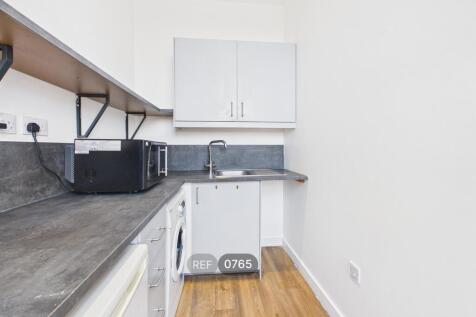 Kitchen/Living area