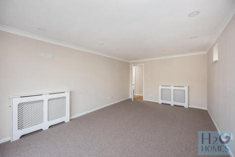 The Strand, Sover...