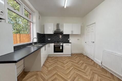 Gordon Avenue, Oldham, Greater Manchester, OL4 photo 4