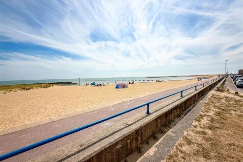 MARTELLO BAY BEACH