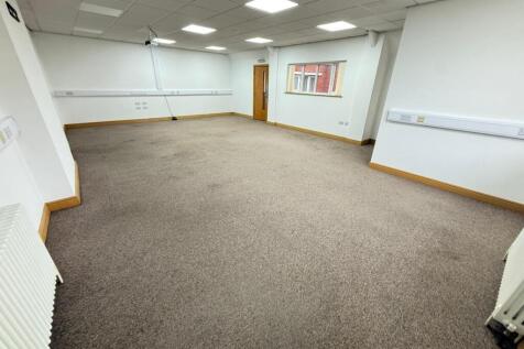 Upper Floor Office Picture 3