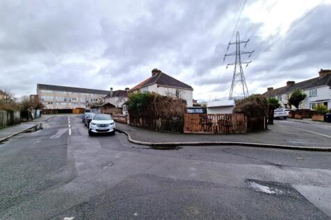 New Close SW19 land for sale  external images  (1)