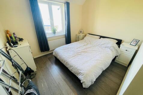 Signalman Court, Rugby, CV21 photo 4