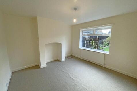 St Johns Drive, Harrogate, North Yorkshire, HG1 photo 4