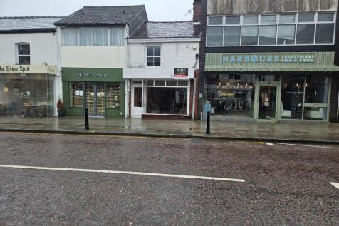 Excellent location near shops and local cafes...