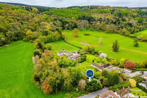 Brookside Cottage, Bath Rd, Upper Langford, North 