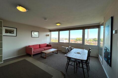 Lounge 1