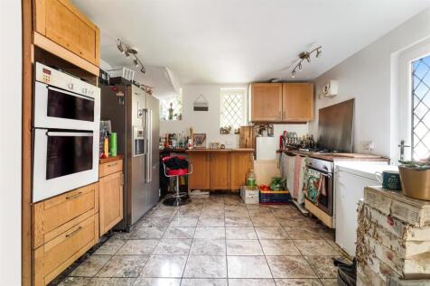 WHITE COTTAGE (9).jpg