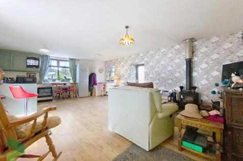 Granny Annex Open...