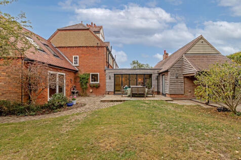 1StrattonParkCott...