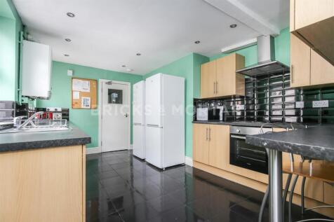 7-bed terraced on (£165pppw) Holly Avenue, Jesmond, Newcastle Upon Tyne, NE2, £5,005/mo