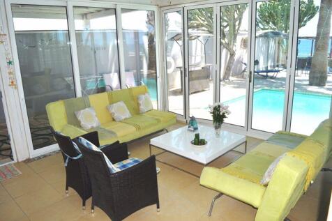 Seating Area...