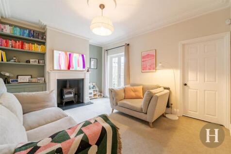 Hadleigh Estate Agents-34.jpg