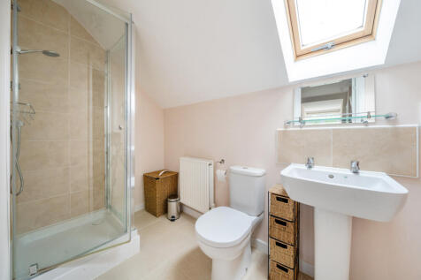 1299972-18-683594...