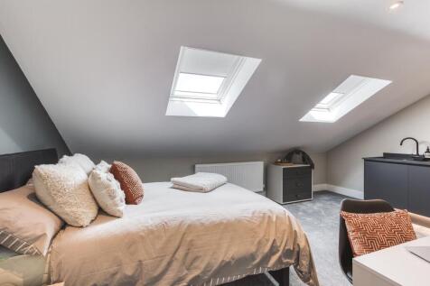 Room 5, Macklin Street photo 3