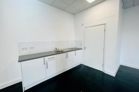 Trade Counter to rent Image 12
