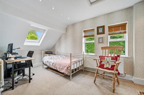 Bedroom Two - desk and day bed area.jpg