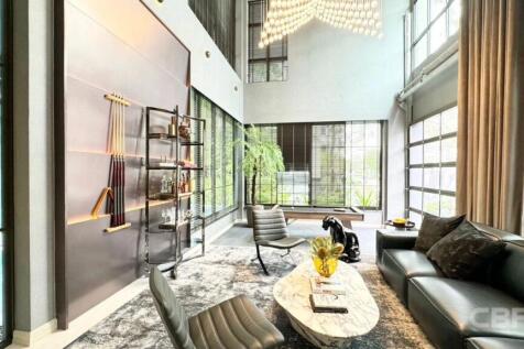 Connoisseur Phatthanakan - Living Room