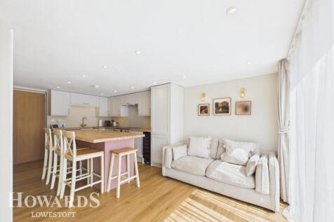 Click to visit Rightmove listing