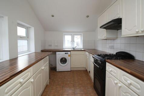 Garland Road, POOLE, BH15 photo 2