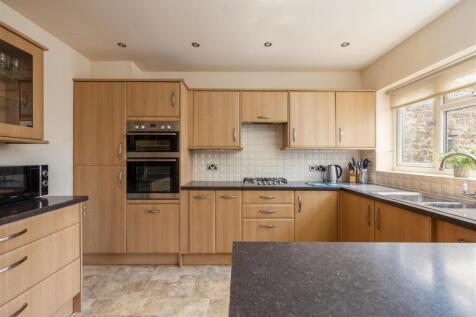 Iroka Kitchen Dining Room-4.jpg