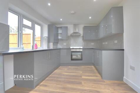 KITCHEN 2.jpg
