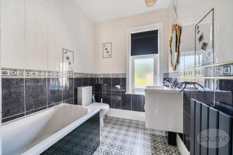 edf7b8d3-d6ef-4b4...