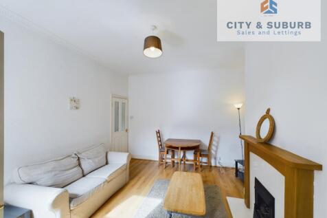 CAM01351G0-PR0037-STILL009