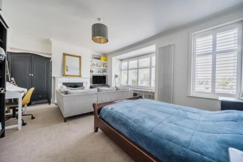 For Sale by Aspire Residential | Broadwater Road