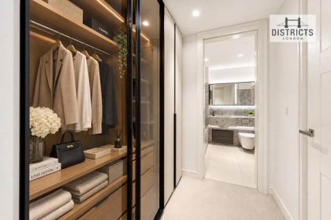 Wardrobe 1.png