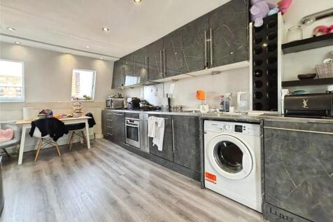 Reception/Kitchen