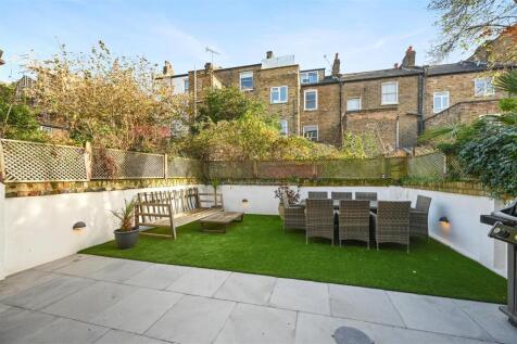 Godolphin Road - Garden1 (1).JPG