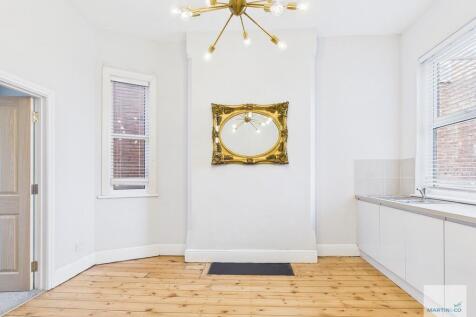 CAM03394G0-PR0402...