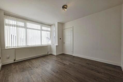 Argie Avenue, Kirkstall, Leeds photo 4