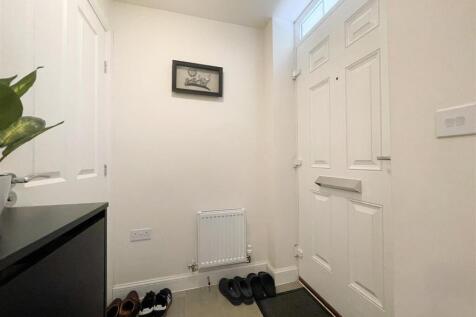 ENTRANCE PORCH